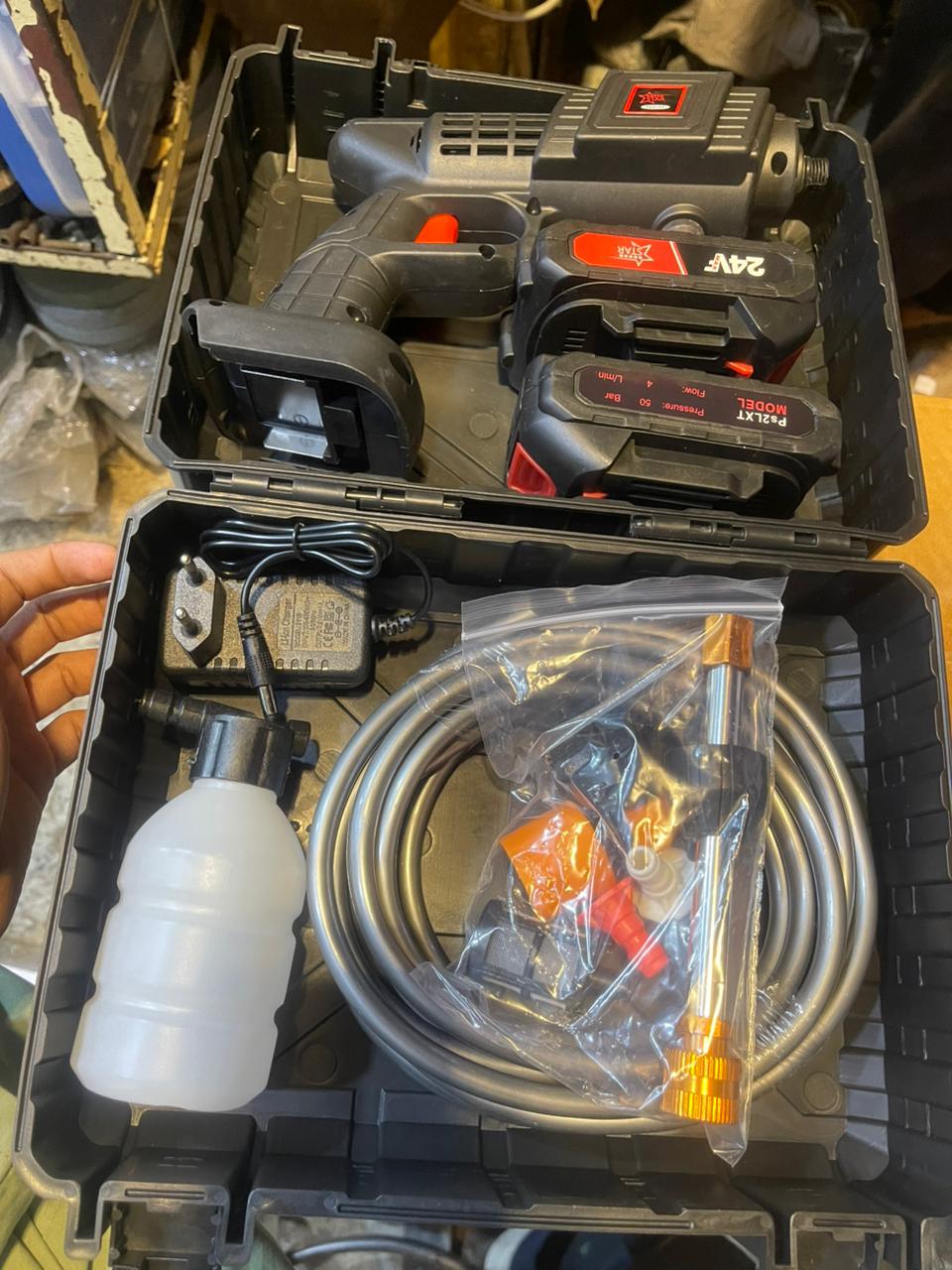 Pressure Washer with Lithium Battery